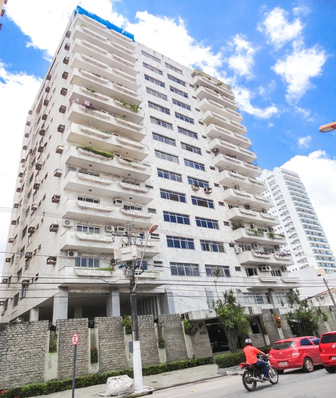 Ed. Cristo Rei - Apartamento à Venda| 4 Suítes | 2 Vagas de Garagem| med. 317,00m² | Crema