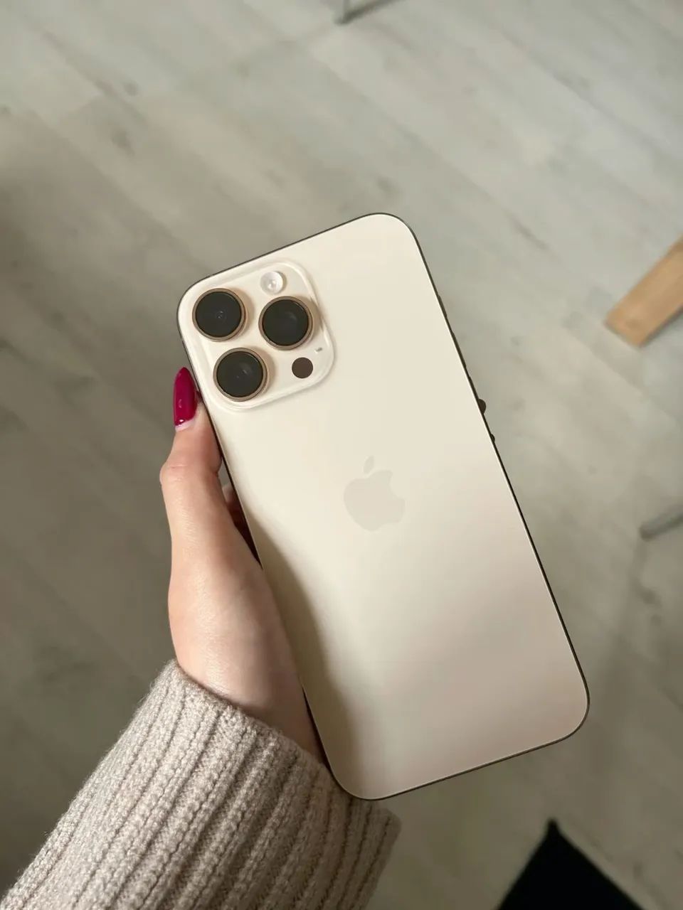 iPhone 16 Pro Max 1TB desert 