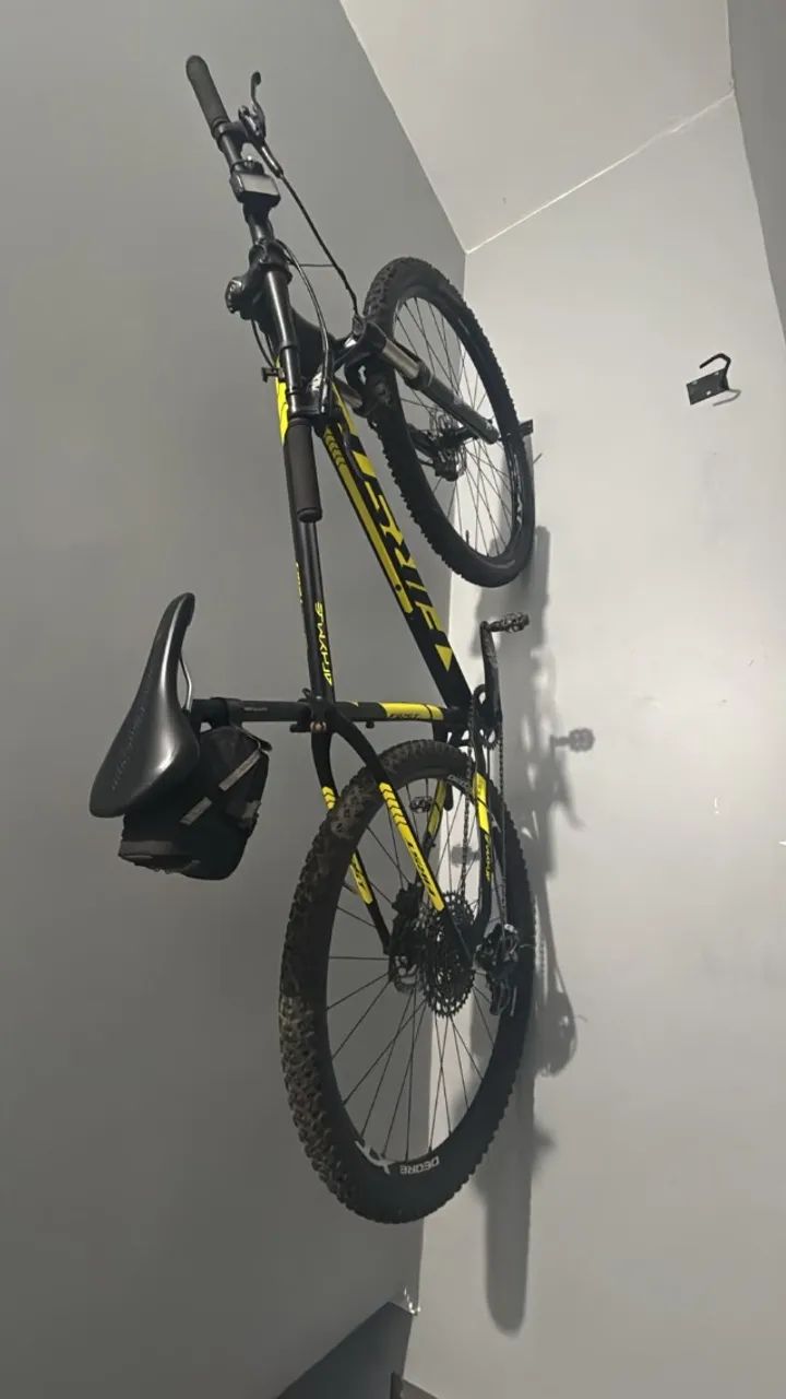 Vendo bicicleta pouquíssimo usada