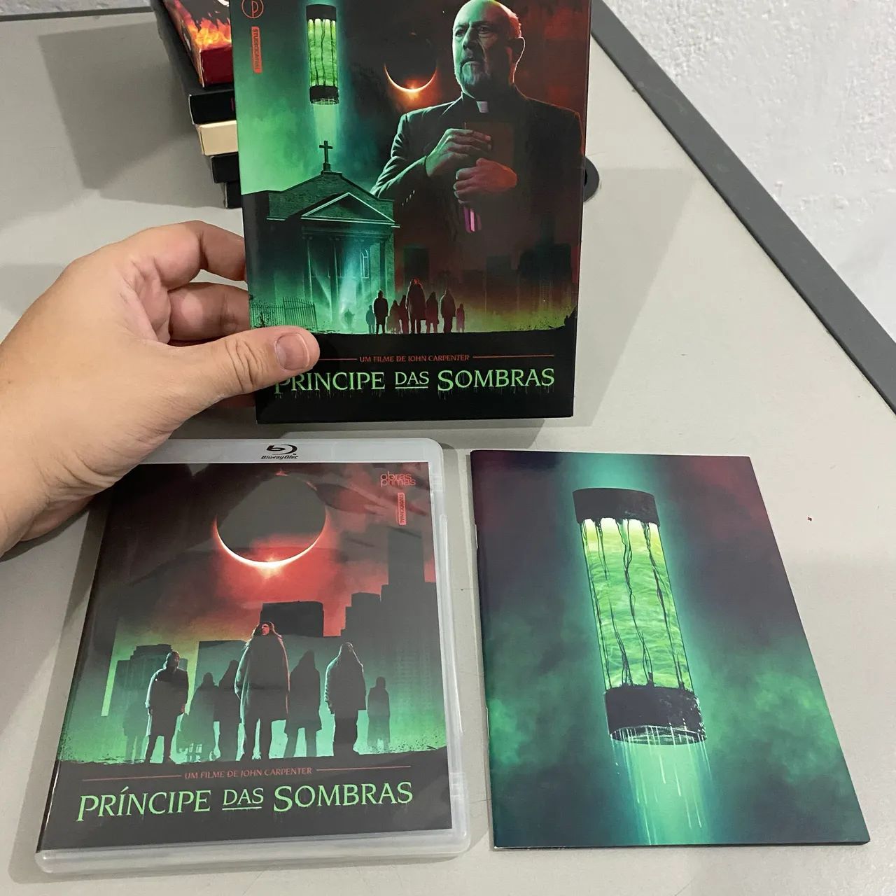 Blu-Ray Príncipe das Sombras - Luva, Card, 2 Pôster / John Carpenter  - Foto 2