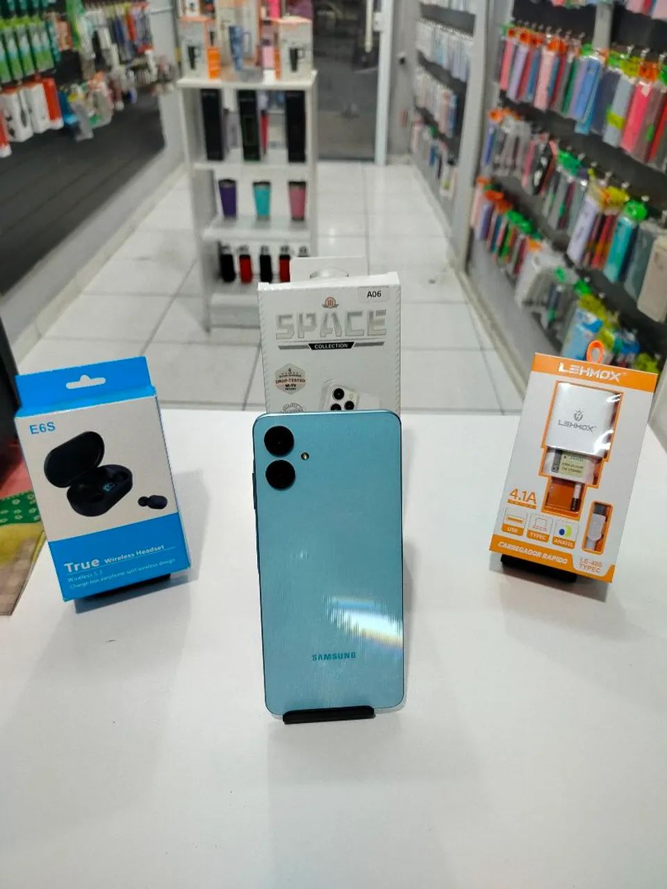 Samsung A06 - Foto 3