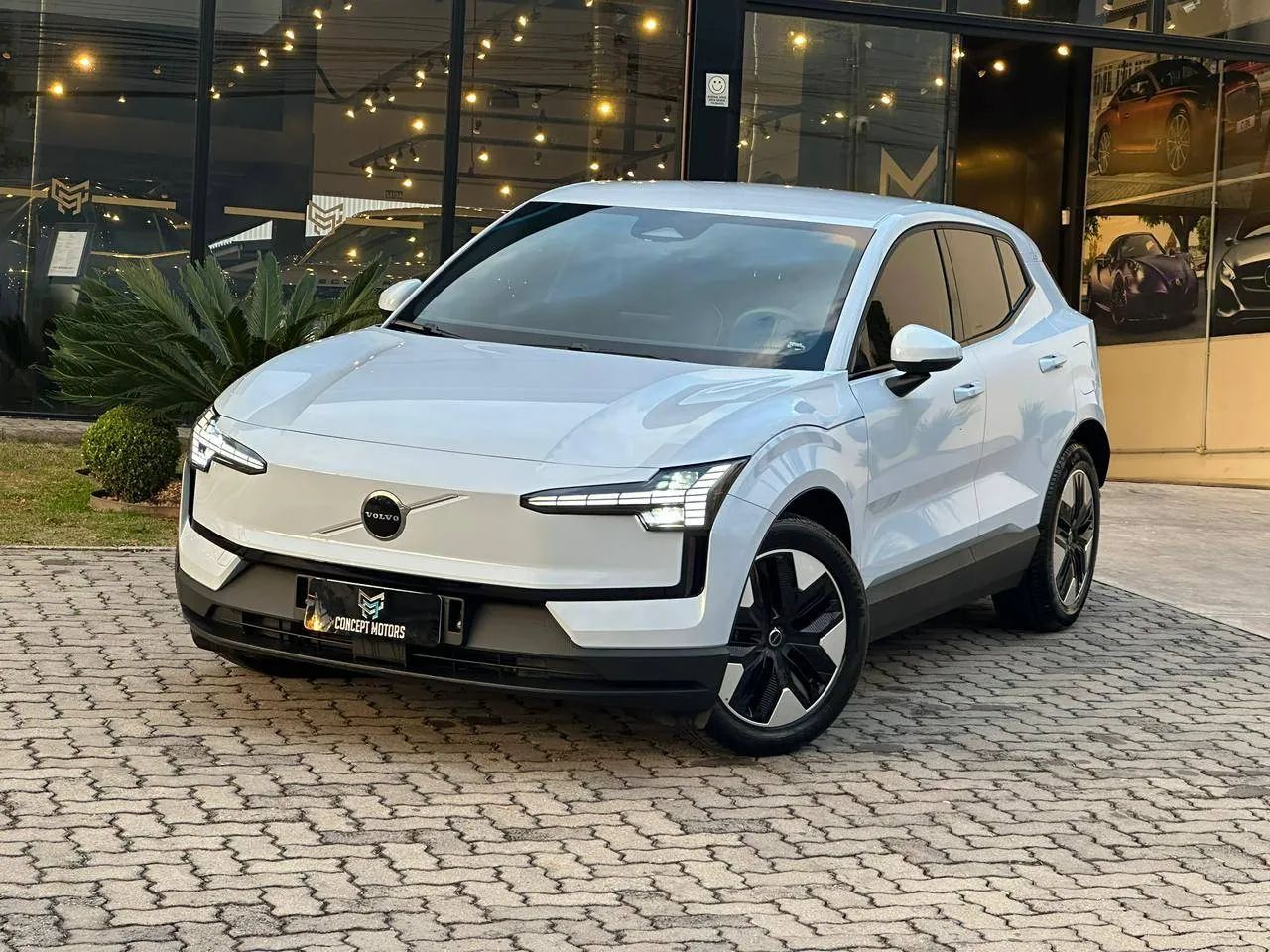 Volvo EX30 E60 Core (elétrico) 2024 - Foto 2