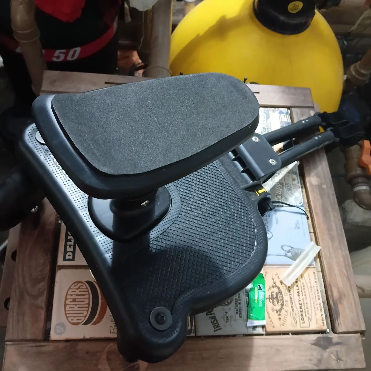 Suporte de carrinho irmão mas velho.