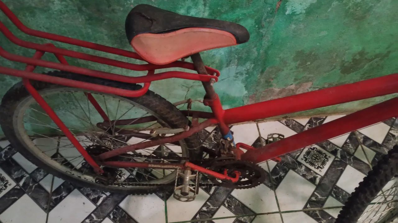 Bicicleta aro 26 com marcha - Foto 2