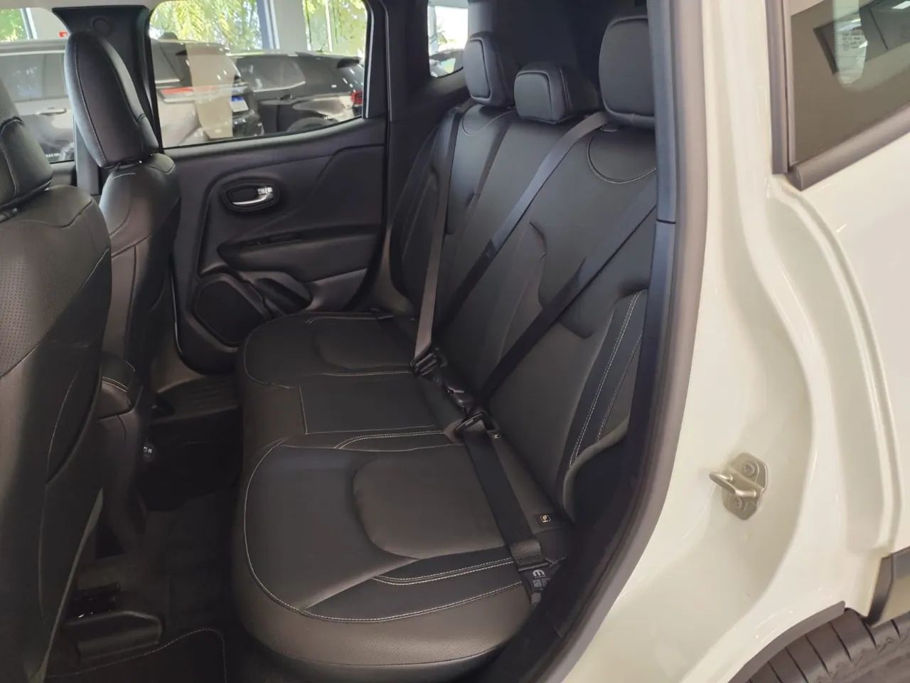 Jeep Renegade Longitude T270 1.3 Turbo 4x2 Aut. 2024 - Foto 11