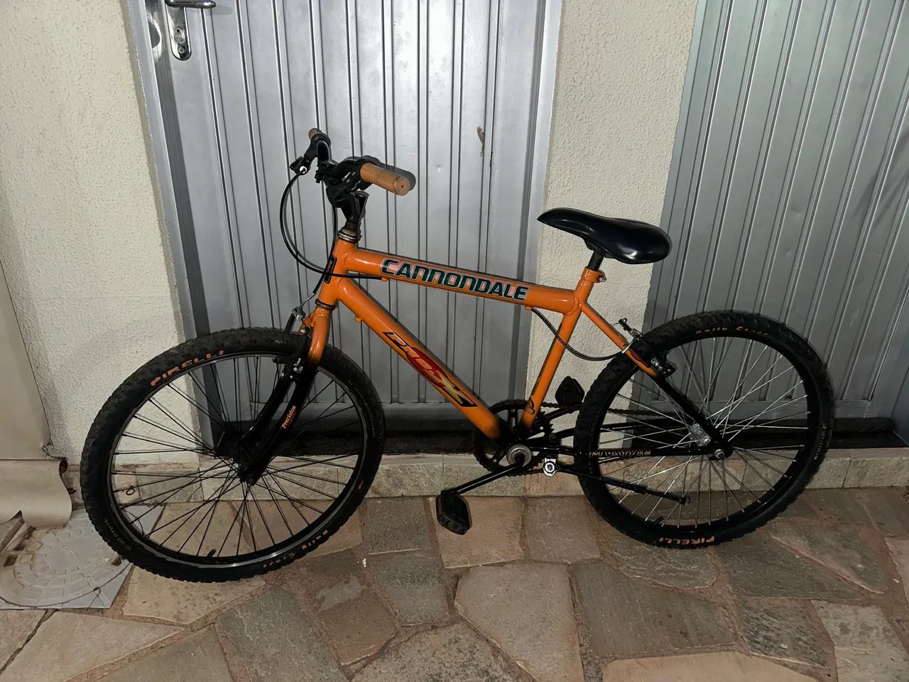 Bicicleta Cannondale aro 26 - Foto 2