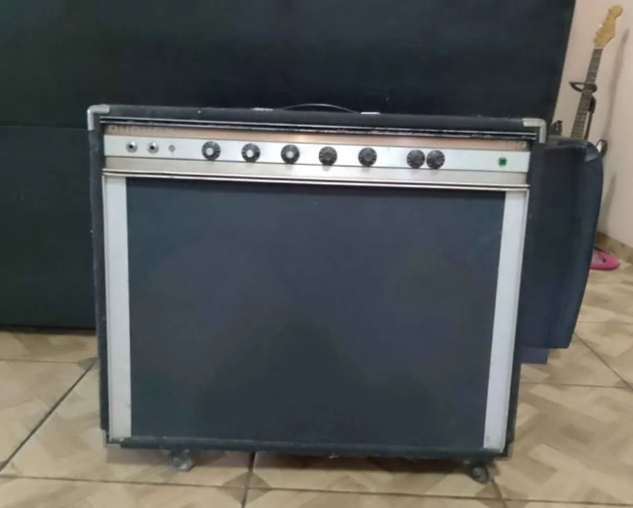 Amplificador Duovox a Válvula em boas condições - Foto 3