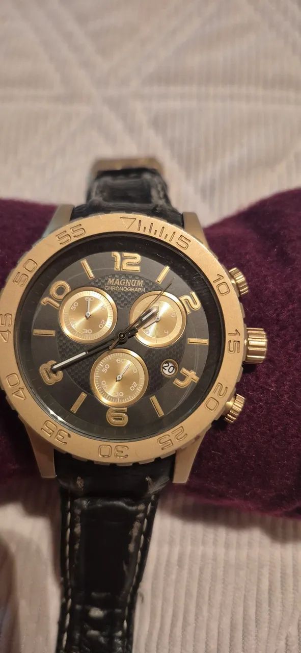 Relogio Magnum Dourado  - Foto 2