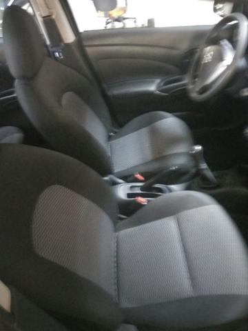 Nissan Versa 1.0 - Foto 3