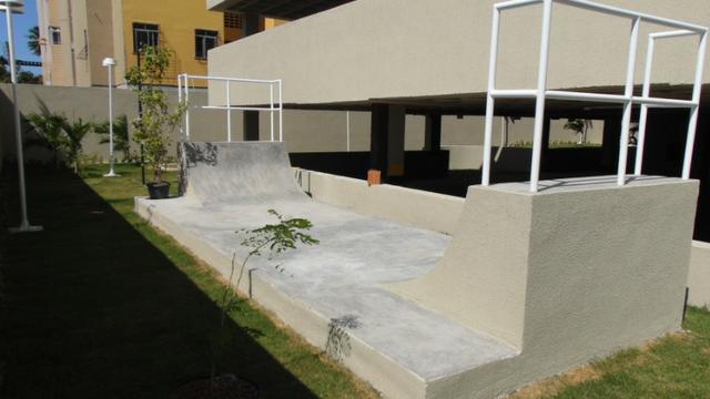 Ed. Lira Holanda, Novo, 2 Qtos, 61m2, Andar Alto, Nascente e 2 Vagas de Garagem - Foto 8