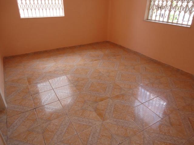 Ótima casa linear centro de terreno com 450 metros quadrados - Foto 11