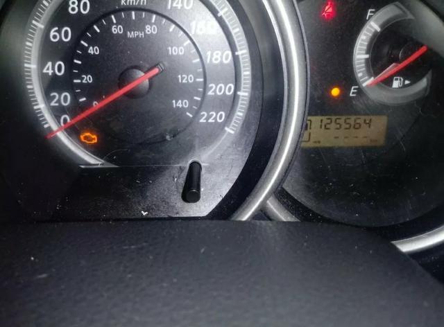 Nissan Tiida Sl 1.8 Flex - Foto 7