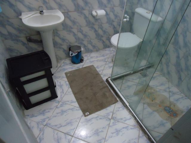 Maravilhosa casa linear em terreno de 600 metros com piscina e RGI - Foto 16