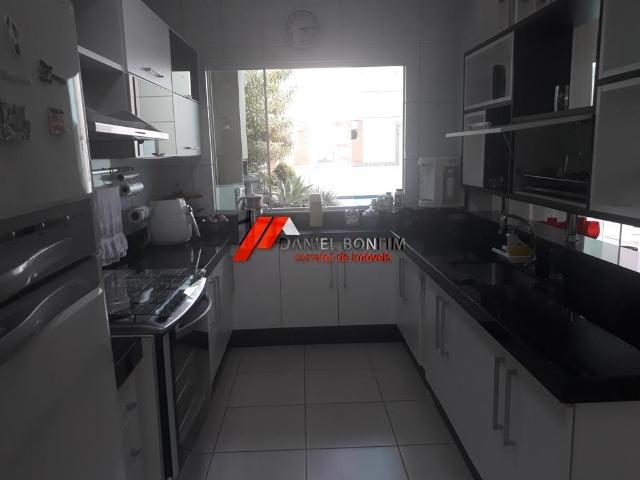Casa na ilha com piscina e 04 quartos - lote inteiro - Foto 6