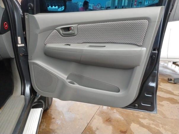 Vendo Hilux 10/10 gasolina - Foto 2