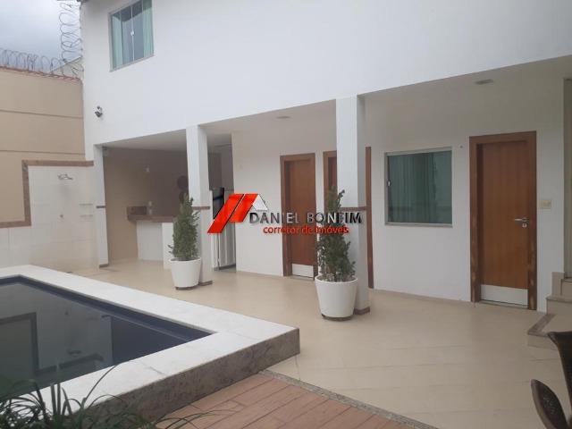 Casa na ilha com piscina e 04 quartos - lote inteiro - Foto 2