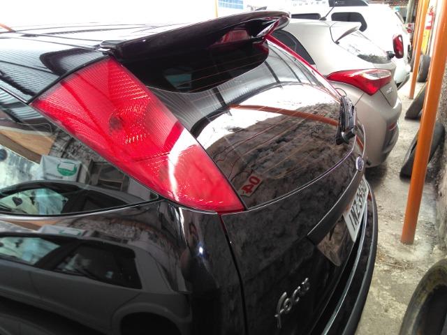 Focus Hatch GLX 2.0, 91 mil km, particular, nunca bateu, motor Duratec 147 cv - Foto 9