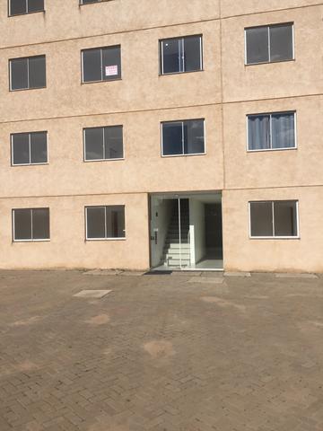 Alugo Apartamento 2 quartos, sala, cozinha, vaga de garagem - Foto 7
