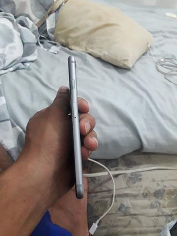V/T iPhone 6s 64gb com caixa semi novo - Foto 5