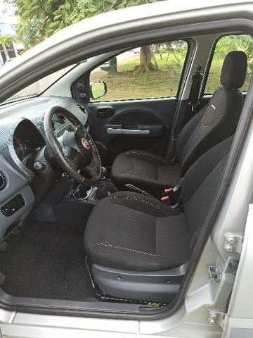 FIAT UNO SPORTING 1.4 - Foto 5