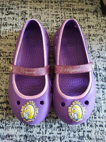 crocs rapunzel