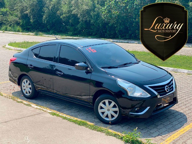NISSAN VERSA S 2016 1.0 +GNV PRETA TOTALMENTE REVISADA