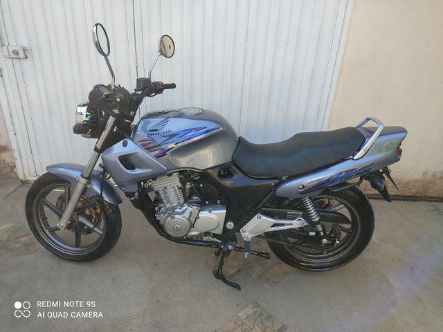 HONDA CB 500 MUITO CONSERVADA