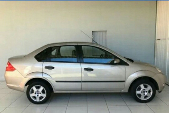 FIESTA SEDAN 1.6