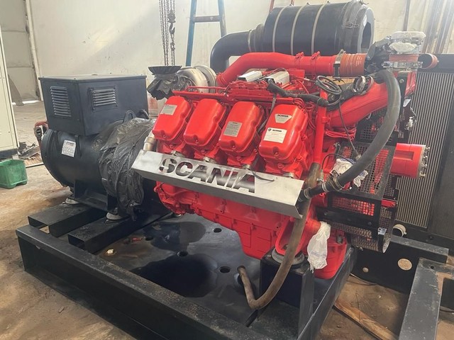 GRUPO GERADOR DE ENERGIA 700 KVA STEMAC ANO 2010 - Foto 5