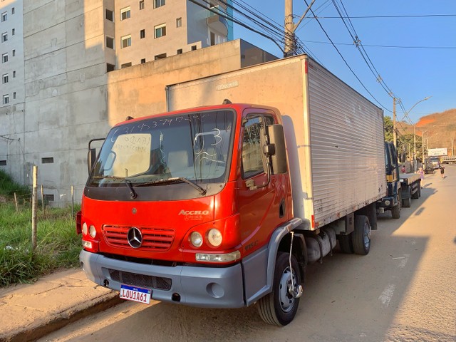 CAMINHÃO MERCEDES BENS 915