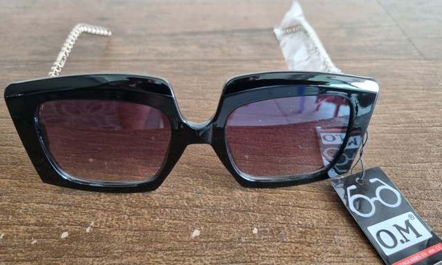 Vendo Oculos De Sol Feminino - Foto 2