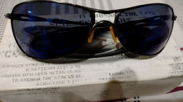Oakley Crosshair