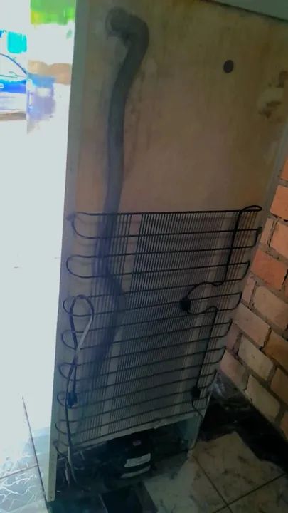 Geladeira branca usada em ótimo estado - Foto 3