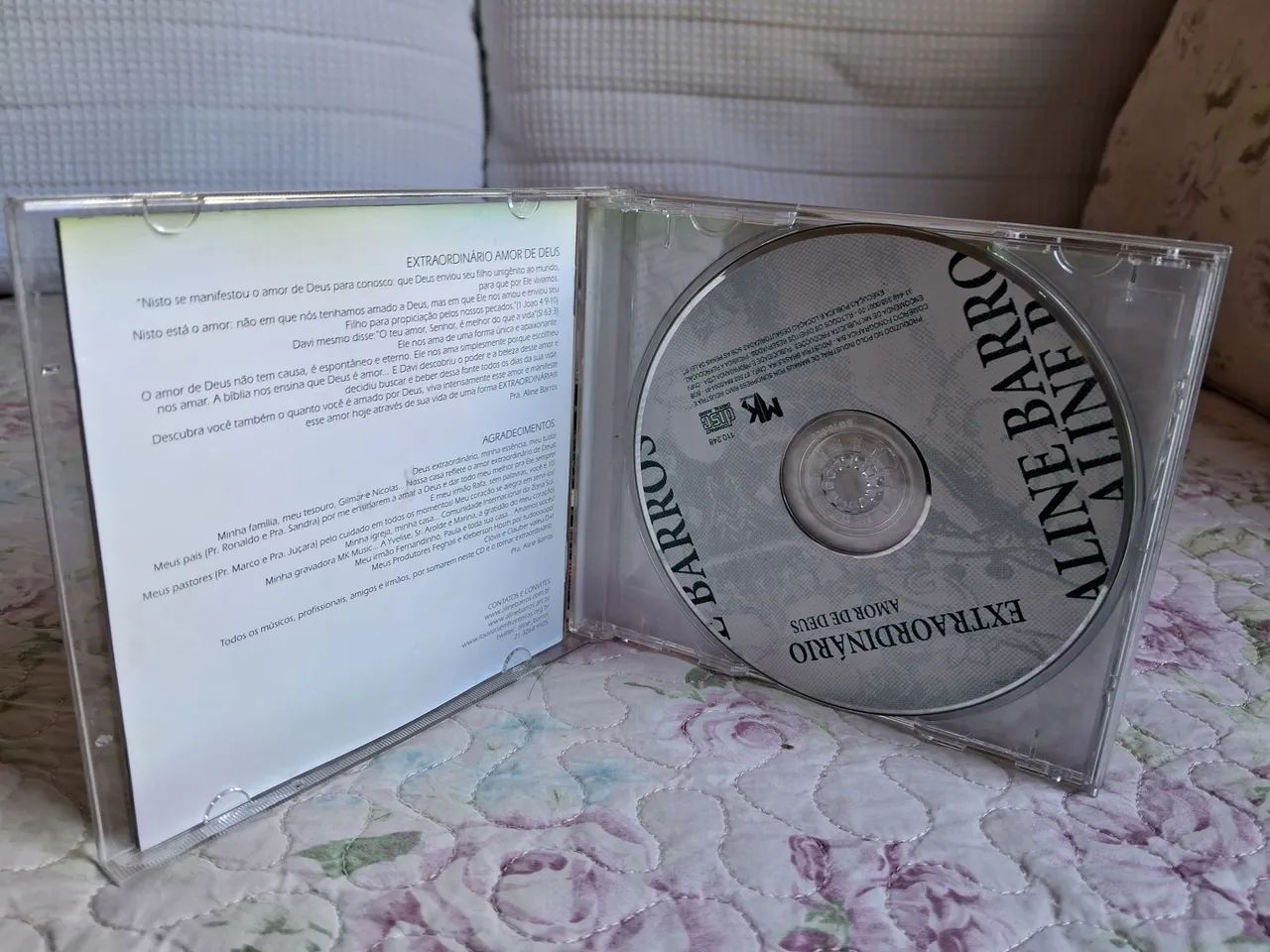 CD Aline Barros - Extraordinário Amor de Deus - Foto 3