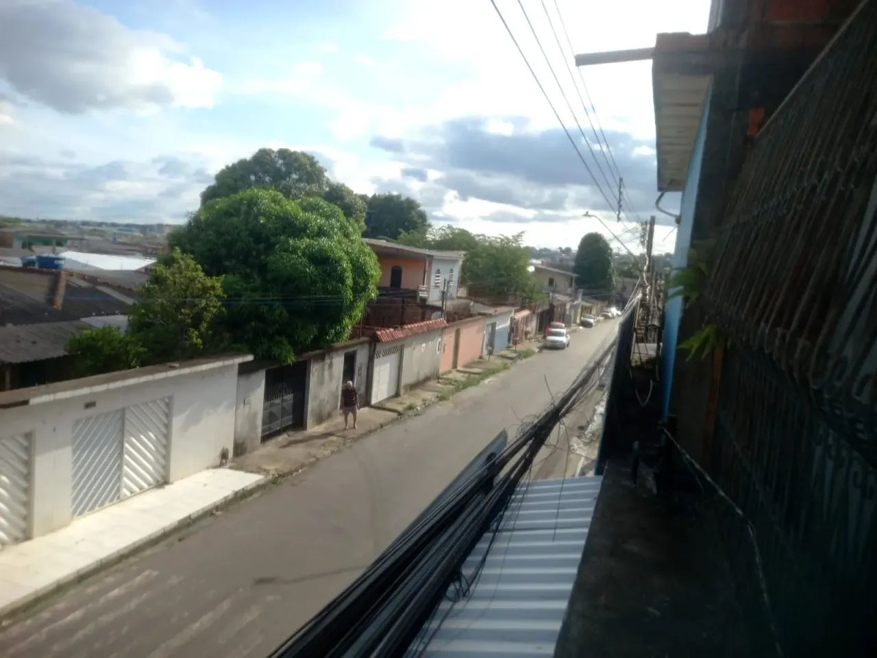 Jorge Teixeira  / Prédio Residencial  + Ponto / 9  8  1  0  6  3  2 3  1 - Foto 13