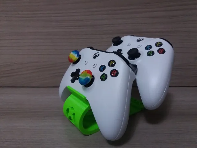 Suporte De Mesa 2 Controles PS4 e Xbox