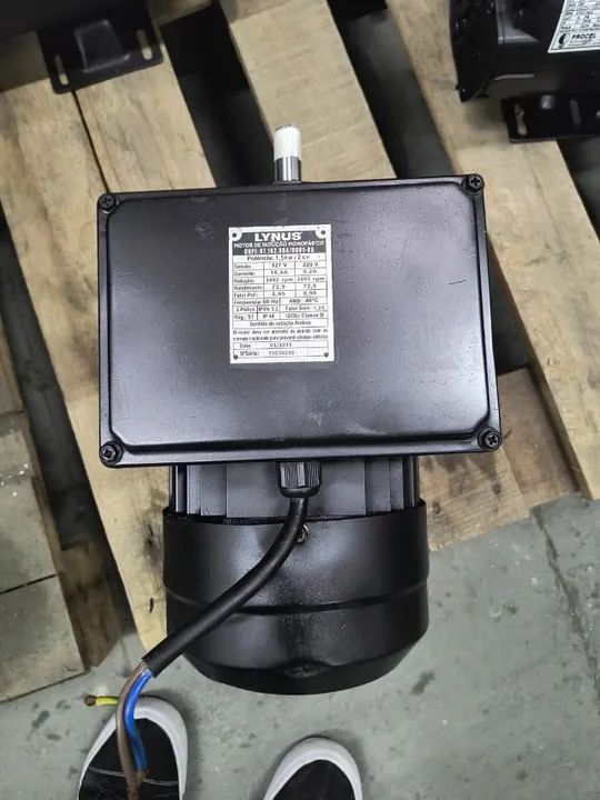 Motor Elétrico Lynus 2 CV 2 Polos Alta Rotação Monofásico Blindado Seminovo - Foto 2