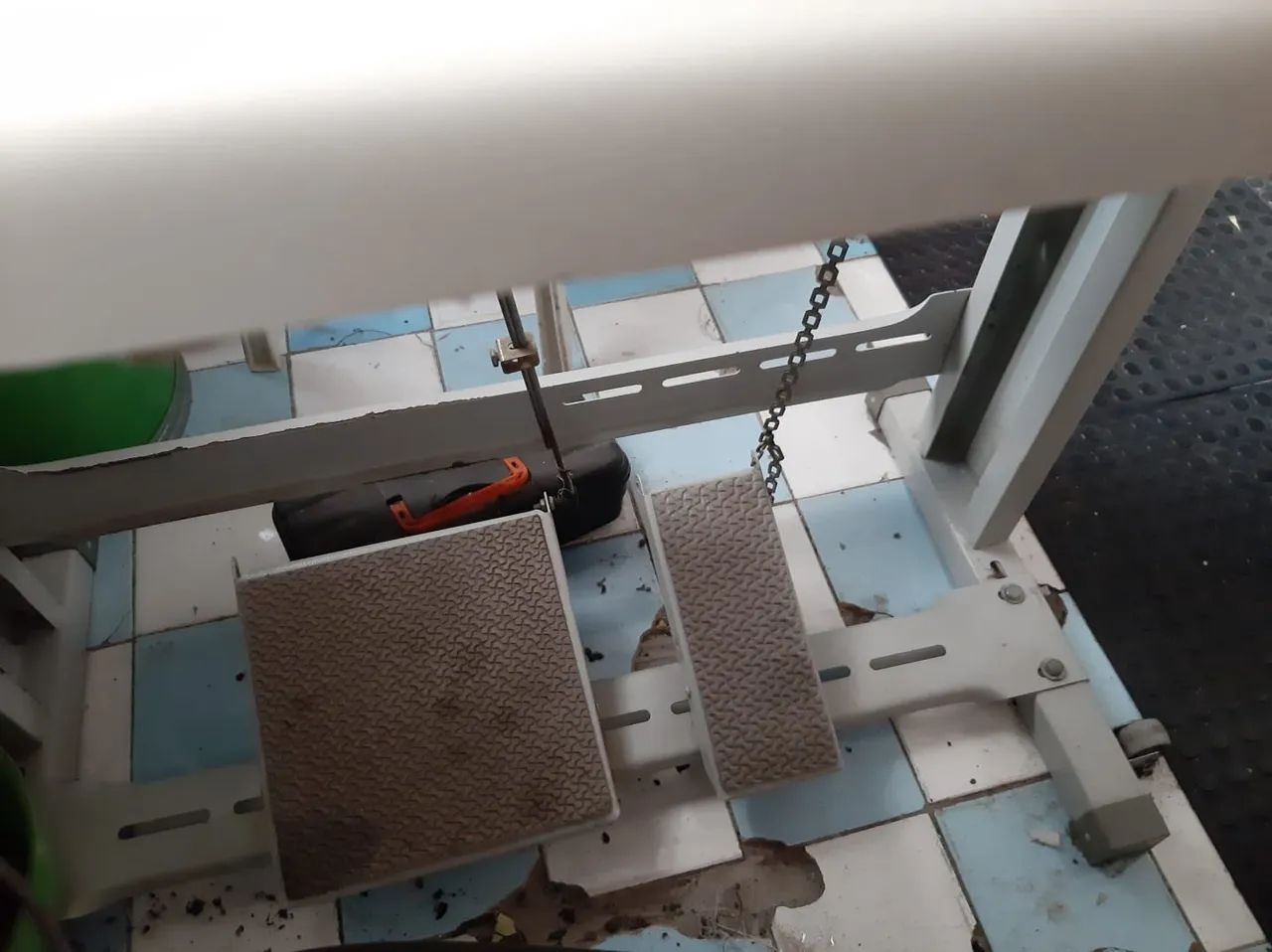 MAQUINA DE COSTURA GALONEIRA MELCO - Foto 3