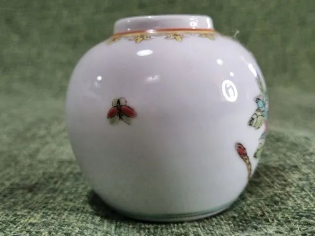 Mini vaso chinês de porcelana pintada - Foto 3