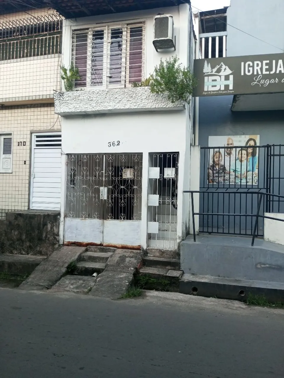 Vendo duas casas no São Francisco