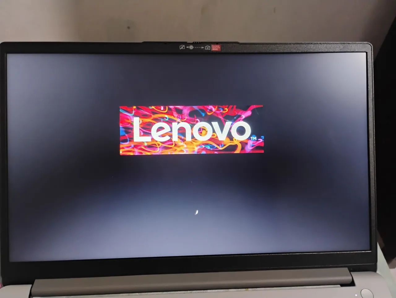 Vendo notebook Lenovo  - Foto 2