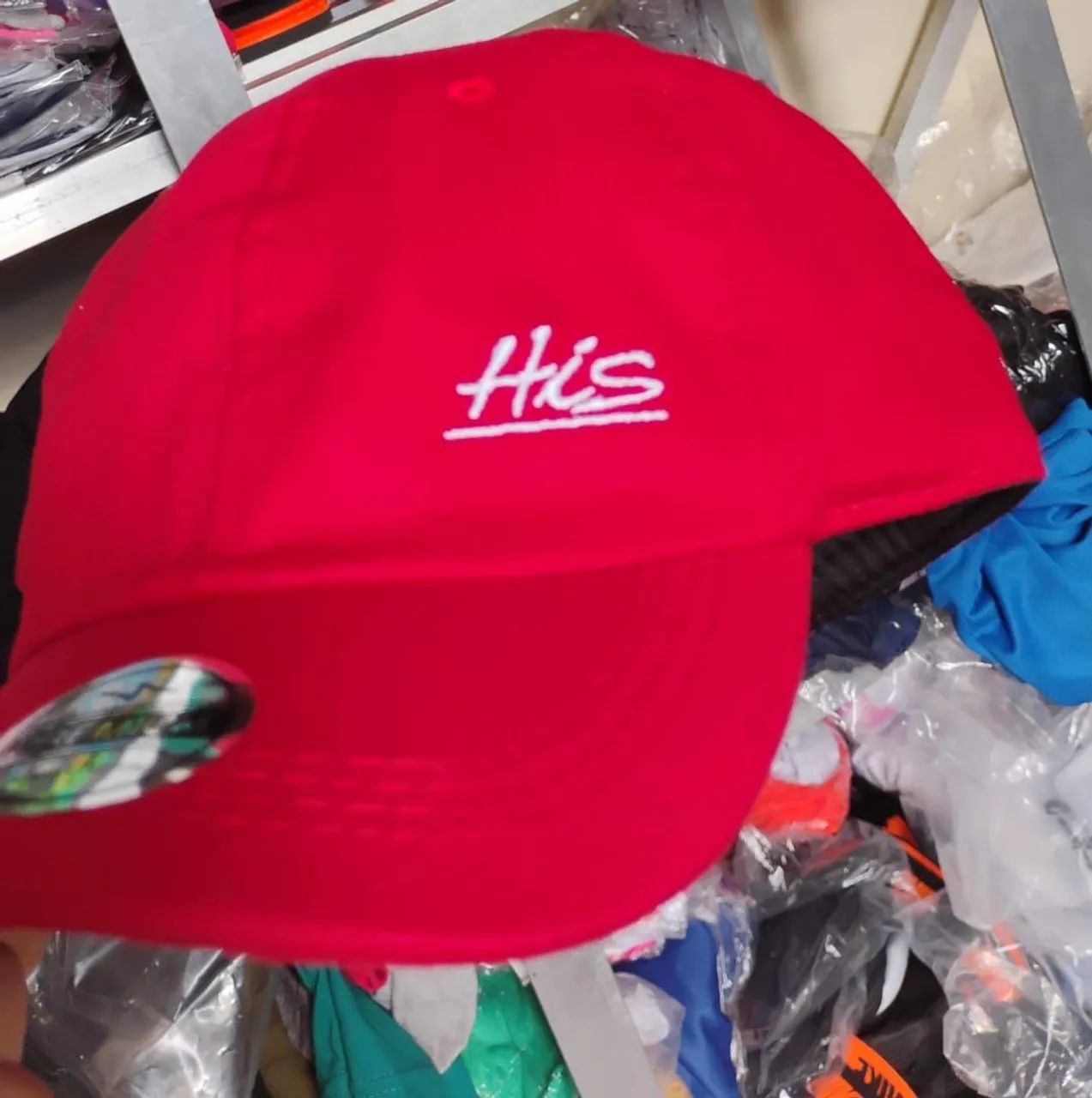 MELHOR PREÇO BONÉ APENAS 30 CADA - Foto 5