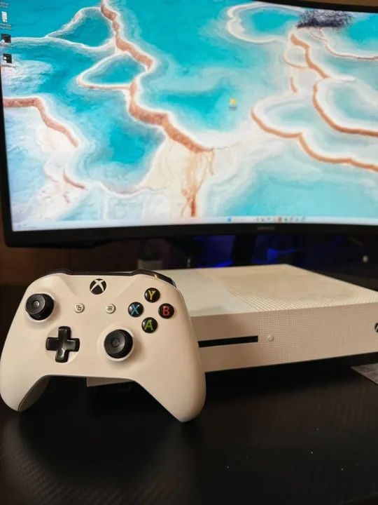 Xbox One S 