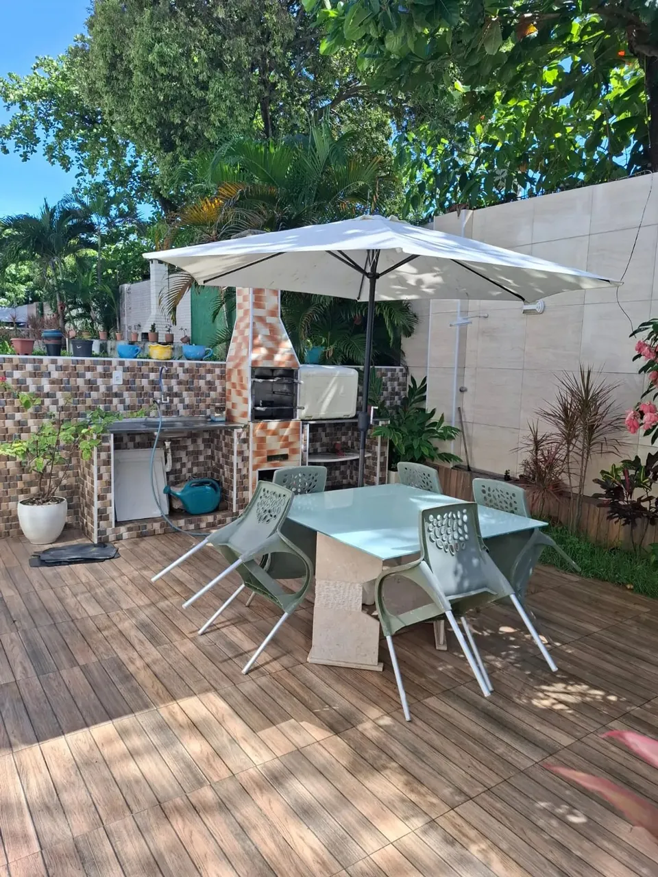 Imóvel para aluguel possui 110 metros quadrados com 4 quartos em Stella Maris - Salvador -