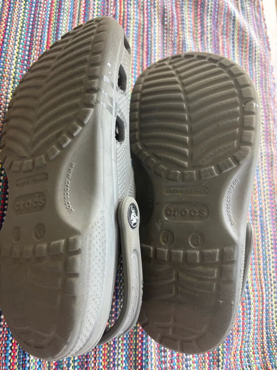CROCS CINZA - Foto 2