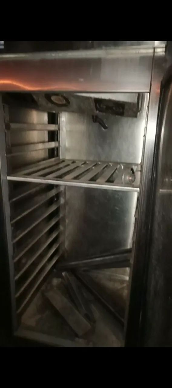 Geladeira Industrial -  Aço Inox - Usada - Foto 2