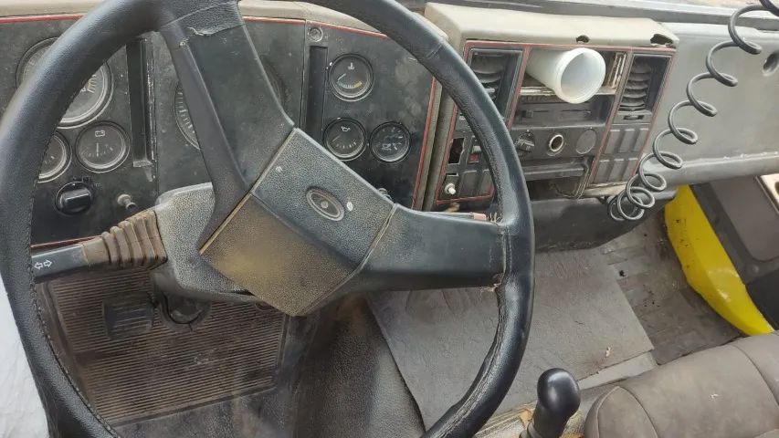 ford cargo 1215, ano 1997, caçamba amarelo - Foto 10