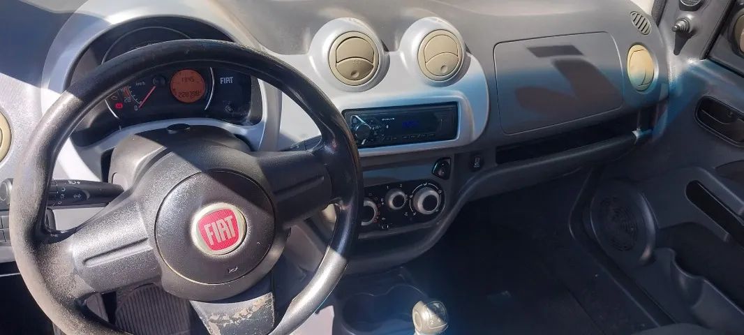 Fiat Uno Attractive 1.4 EVO Fire Flex 8V 4P 2011 - Foto 5
