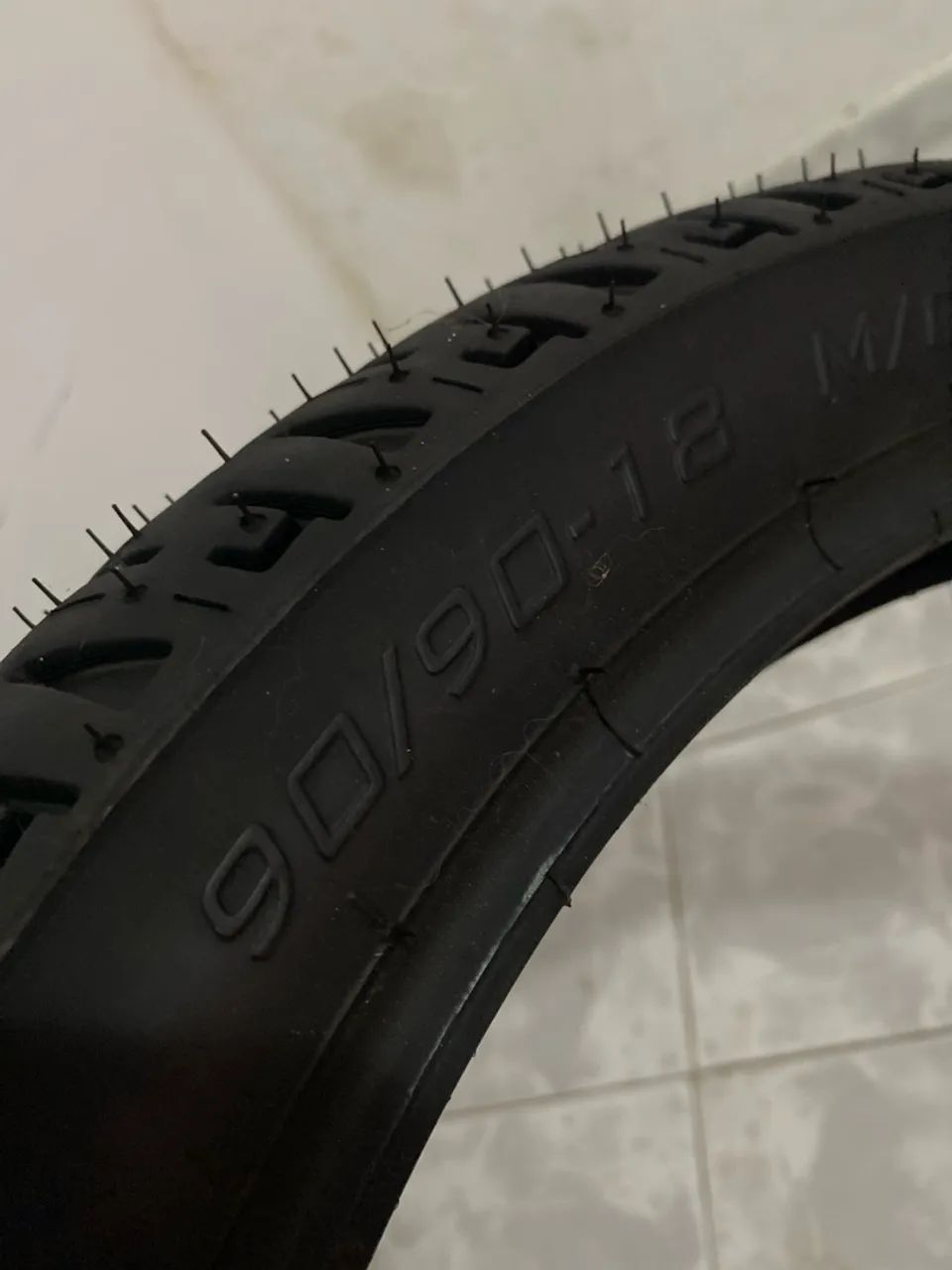 Pneu 90/90/18 - Foto 4