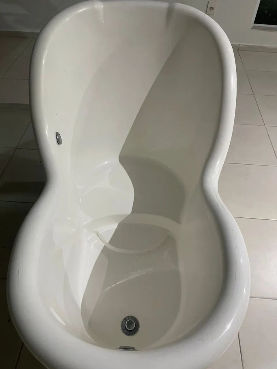 Banheira 64209372982275120